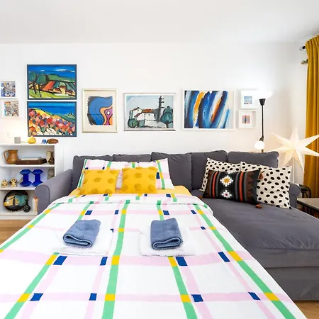 Sweet Cherry Apartment *