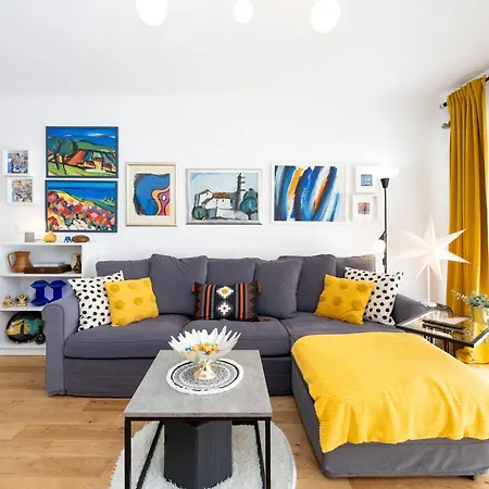 Sweet Cherry Apartment *