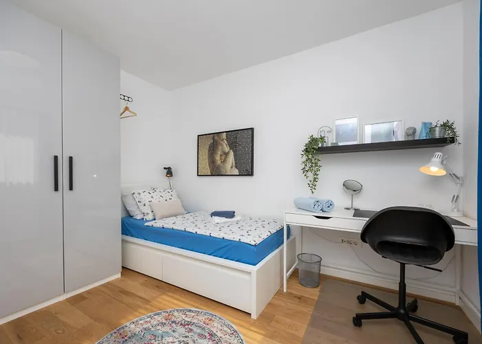 Sweet Cherry Apartment