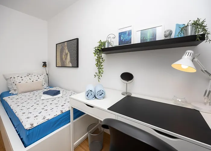 Sweet Cherry Apartment