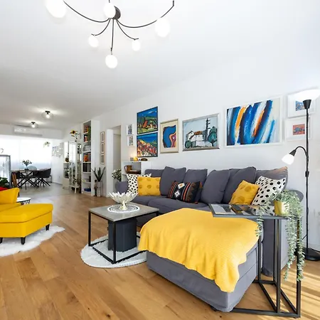 Sweet Cherry Apartment *